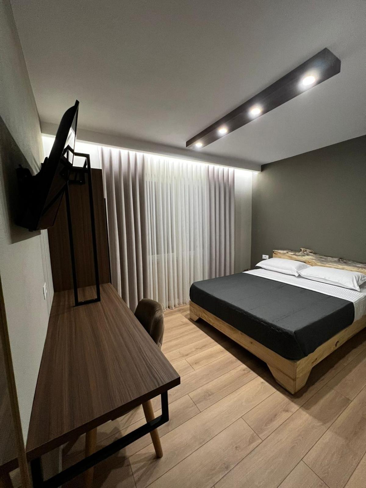 Hotel Ikona Шкодер Экстерьер фото