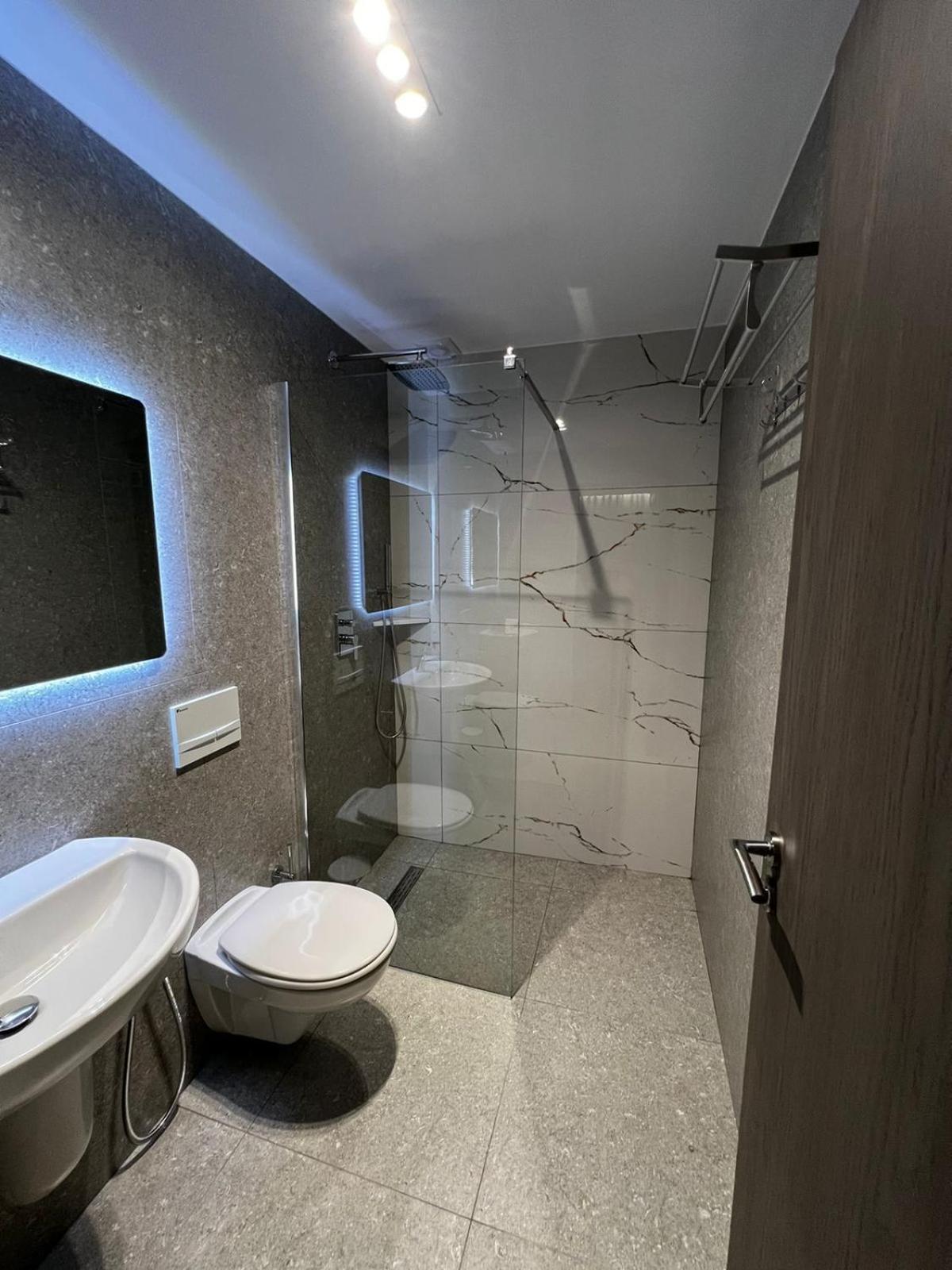 Hotel Ikona Шкодер Экстерьер фото