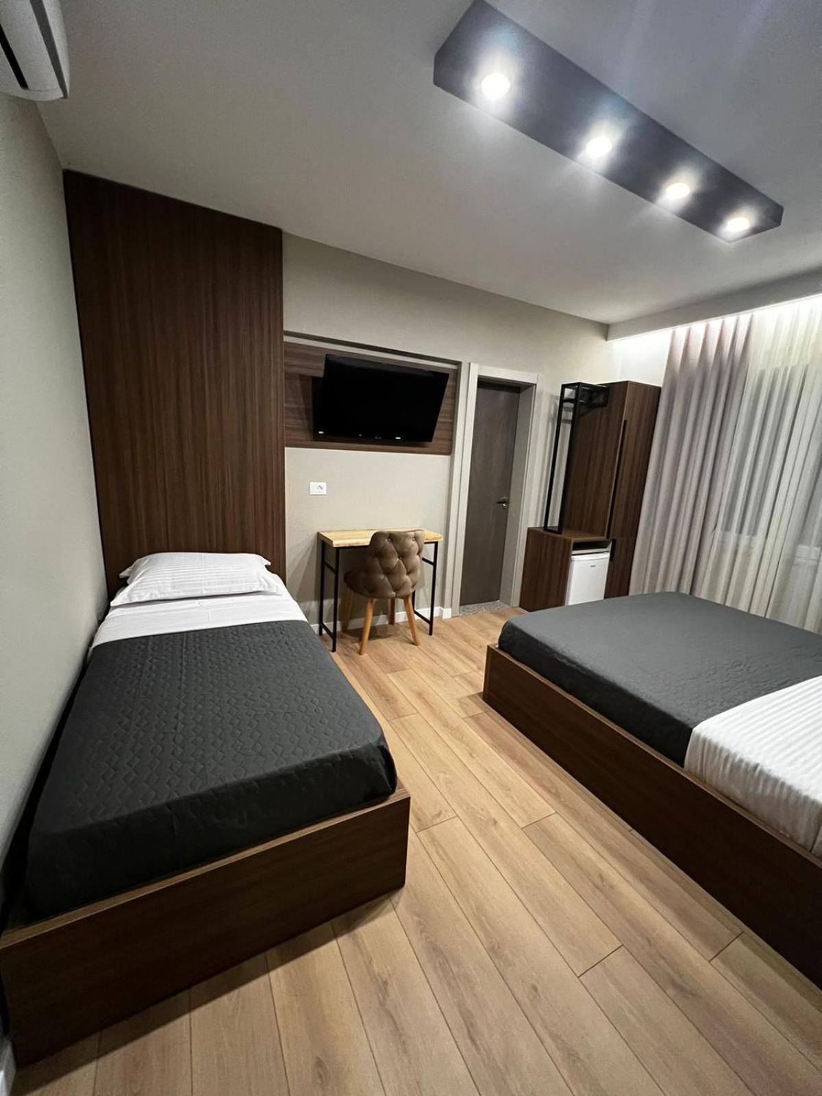 Hotel Ikona Шкодер Экстерьер фото