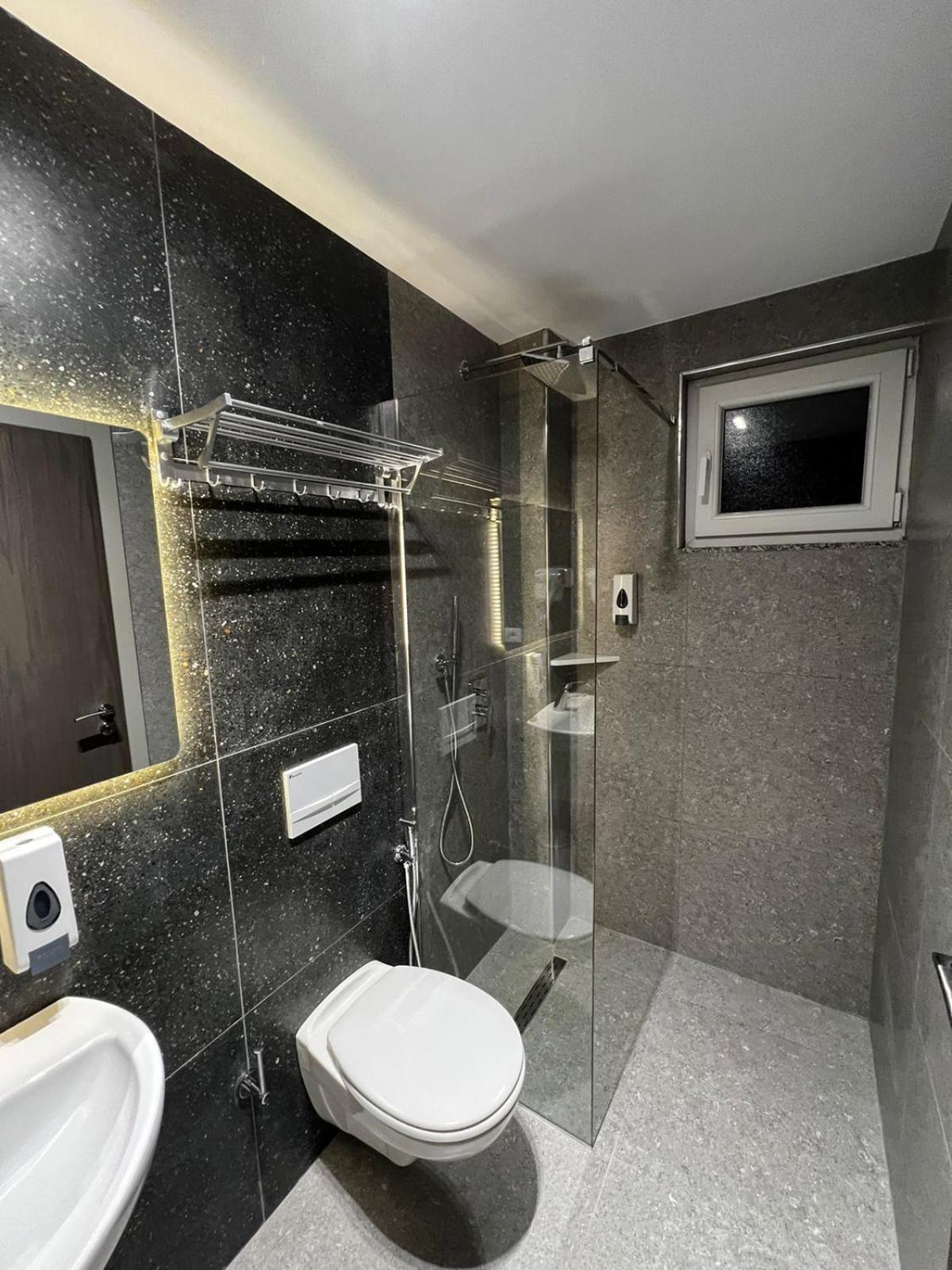 Hotel Ikona Шкодер Экстерьер фото